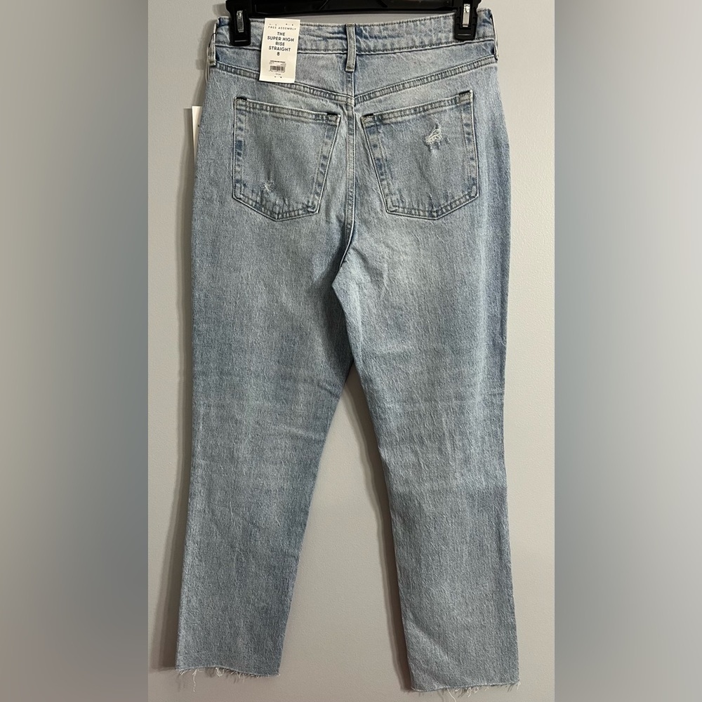 Free Assembly Woman’s Sz 8 denim jeans super high rise straight w/distressing - Picture 5 of 9